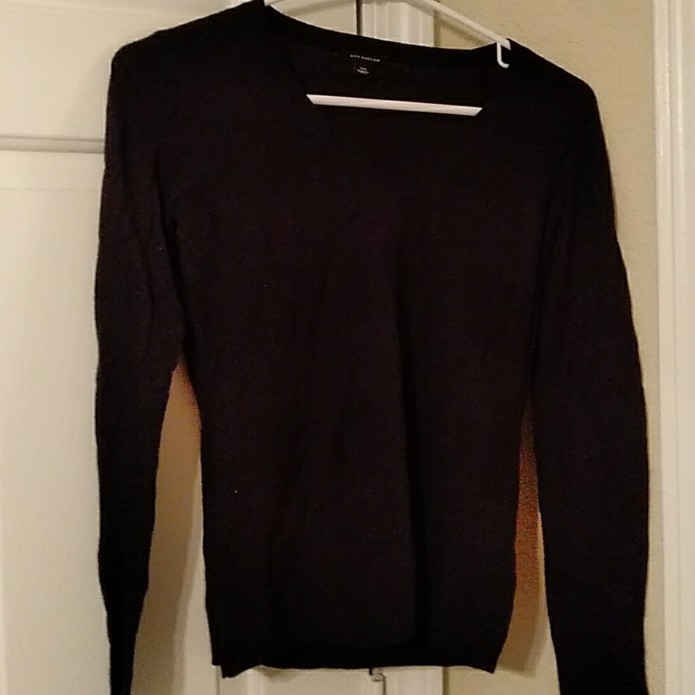 lightweight blue sweater